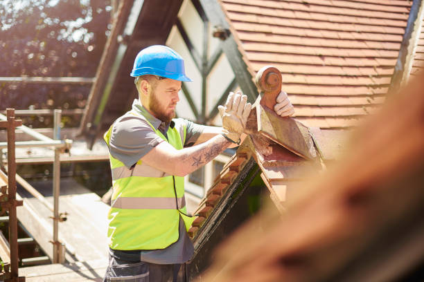 Best Emergency Roof Repair  in Waverly, IA
